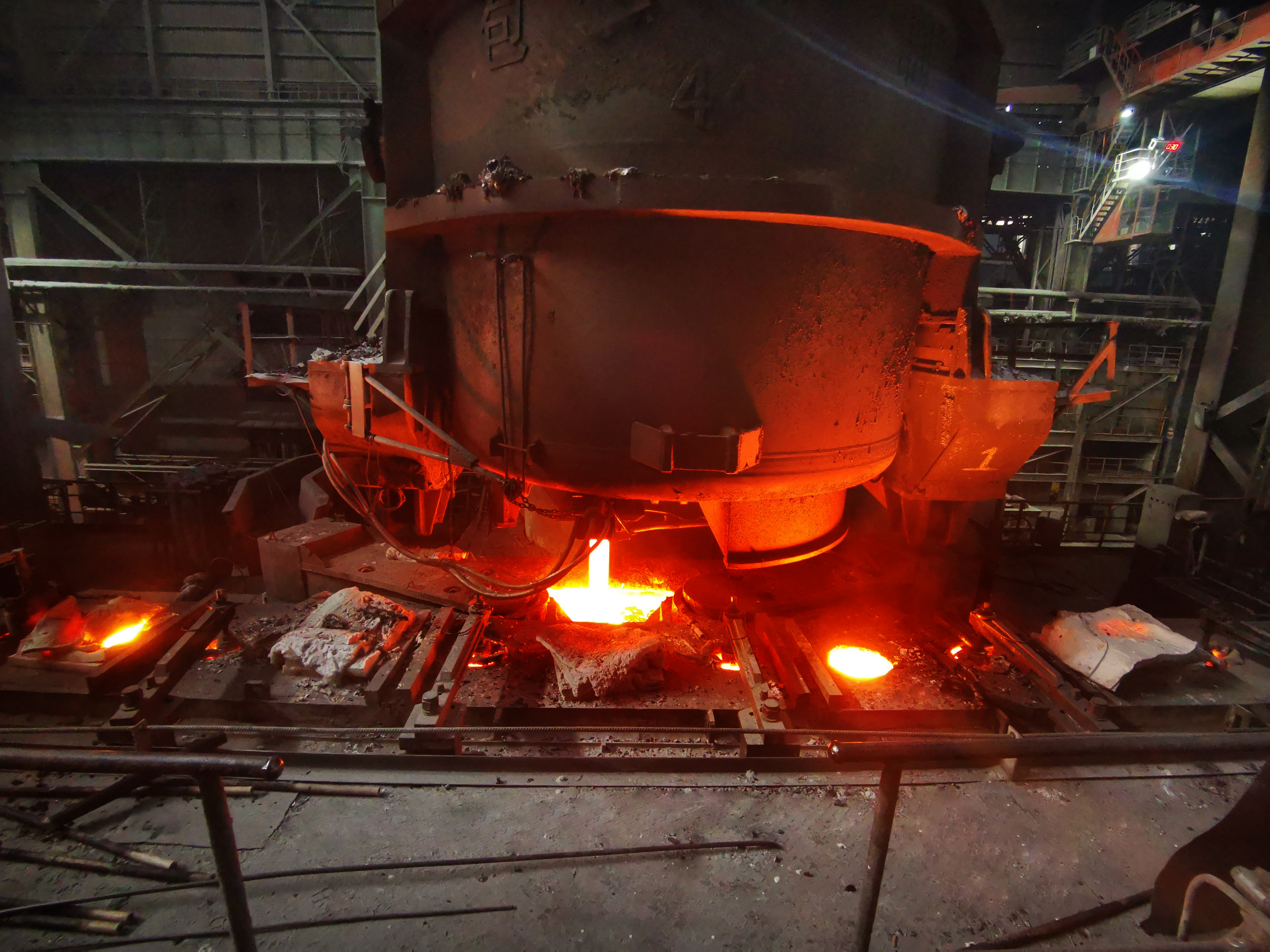 Patentierter energiesparender Induktionserhitzer für Tundish in der Stahlherstellung, um konstante Gießtemperaturen zu erreichen